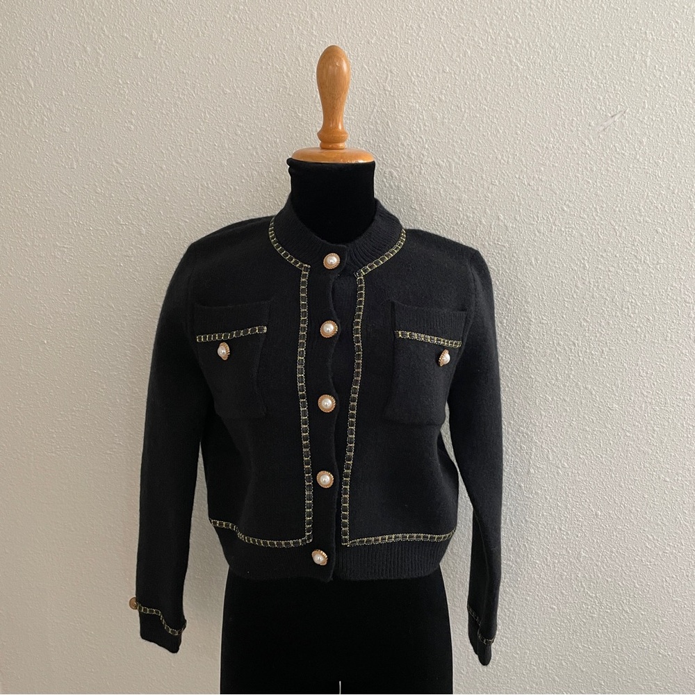 Quiet Luxury Black Old Money Classic Cardigan with Chain Detail